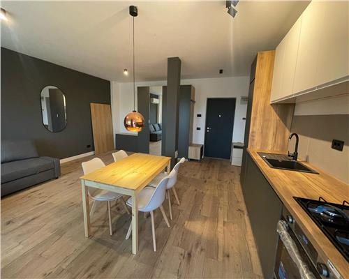 Inchiriez apartament 2 camere, open space, Complex 7 Moon  Sorogari