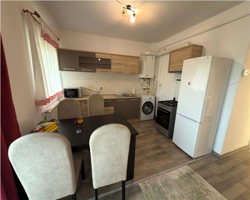 Apartament de inchiriat, 3 camere, loc de parcare,boxa, Rediu, Iasi