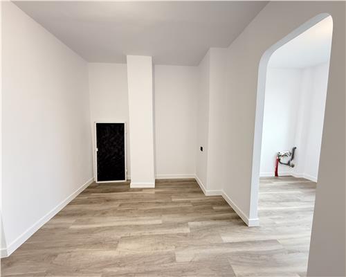 Apartament cu 2 camere de vanzare Piata Unirii