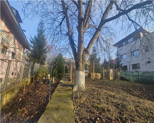 Oportunitate rezidentiala in Bucium – casa parter si teren 2700mp