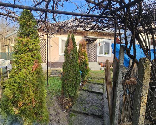 Oportunitate rezidentiala in Bucium – casa parter si teren 2700mp