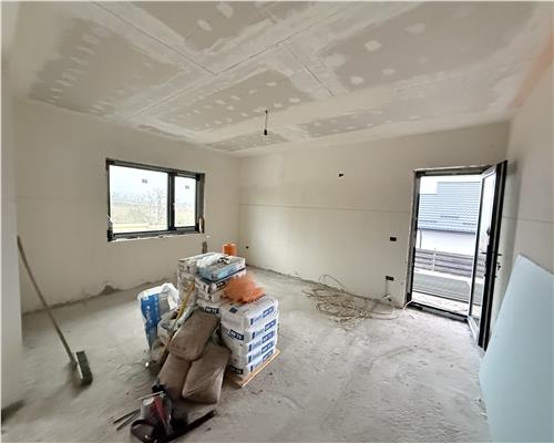 Casă parter cu beci și terasă – zonă liniștită, lângă Iași