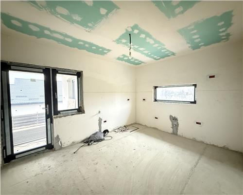 Casă parter cu beci și terasă – zonă liniștită, lângă Iași