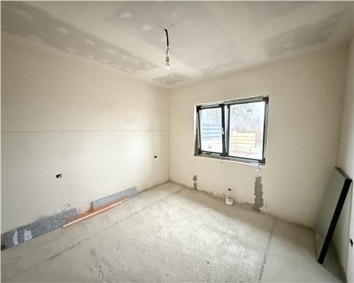 Casă parter cu beci și terasă – zonă liniștită, lângă Iași