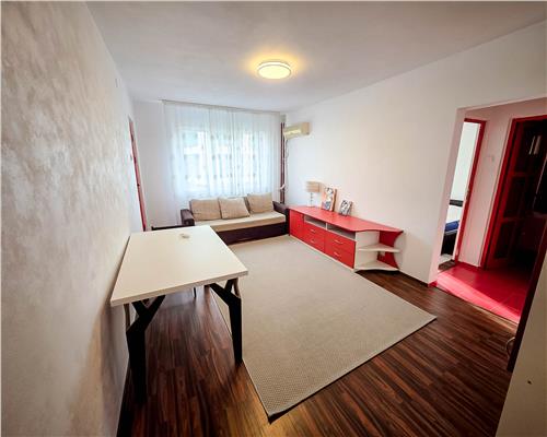 Ap de inchiriat, 3 camere, aproape de PALAS  CAMPUS