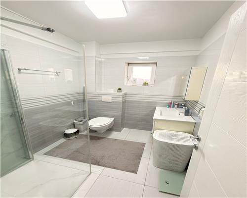 Apartament 2 cam, open space, de vanzare zona Bucium